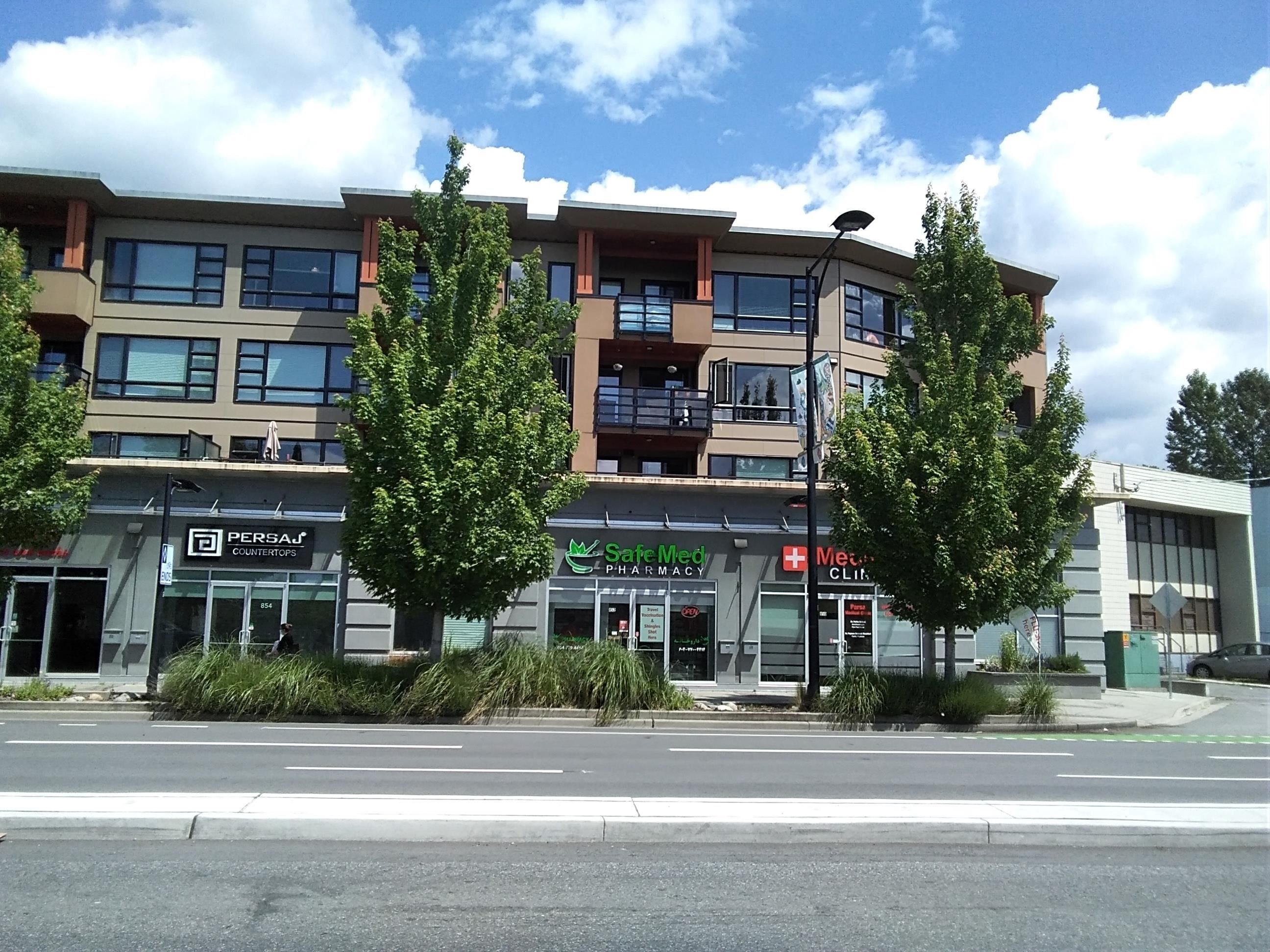 Main Photo: 850-852 MARINE Drive in North Vancouver: Mosquito Creek Office for sale in "THE VUE" : MLS®# C8056595