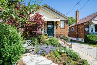 Photo 1: 12 Dunkirk Road in Toronto: Danforth Village-East York House (Bungalow) for sale (Toronto E03)  : MLS®# E5682640