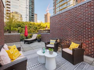 Photo 20: 100 1068 HORNBY Street in Vancouver: Downtown VW Townhouse for sale in "The Canadian at Wall Centre" (Vancouver West)  : MLS®# R2748822