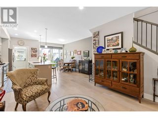 Photo 13: 987 Laurier Avenue in Kelowna: House for sale : MLS®# 10310067