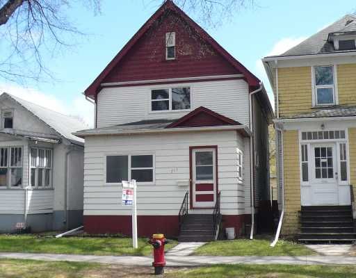 Main Photo: 711 HOME Street in WINNIPEG: West End / Wolseley Residential for sale (West Winnipeg)  : MLS®# 2908225