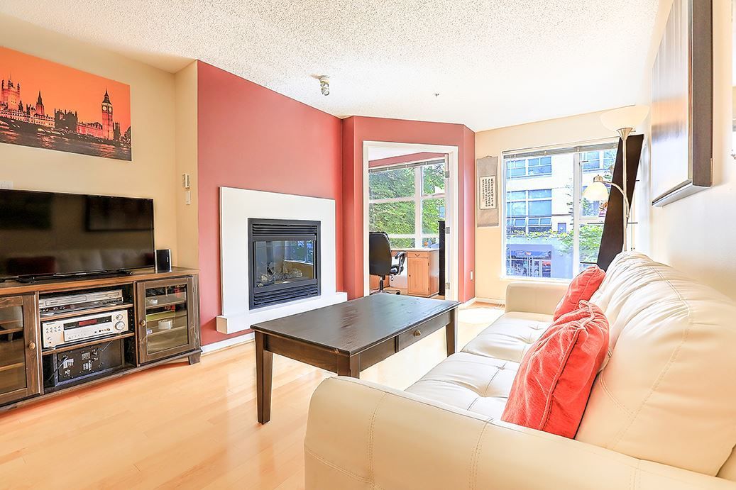 Main Photo: 207 2768 CRANBERRY DRIVE in Vancouver: Kitsilano Condo for sale (Vancouver West)  : MLS®# R2276891