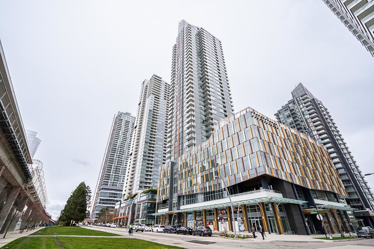 Main Photo: 2803 4458 BERESFORD Street in Burnaby: Metrotown Condo for sale in "Sun Tower 1" (Burnaby South)  : MLS®# R2815720
