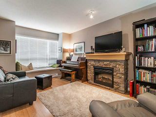 Photo 3: 135 15168 36 Avenue in Surrey: Morgan Creek Townhouse for sale in "SOLAY" (South Surrey White Rock)  : MLS®# F1406859