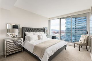 Photo 15: 2304 1077 W CORDOVA Street in Vancouver: Coal Harbour Condo for sale in "Rogers Tower" (Vancouver West)  : MLS®# R2862177