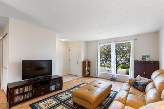 Photo 3: 12 Appletree Road SE in Calgary: Applewood Park Detached for sale : MLS®# A1232788