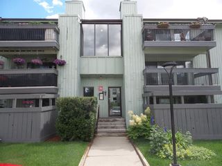 Photo 2: 321 10120 Brookpark Boulevard SW in Calgary: Braeside Apartment for sale : MLS®# A1235877