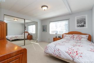Photo 12: 11 151 Cooper Rd in VICTORIA: VR Glentana Manufactured Home for sale (View Royal)  : MLS®# 805155