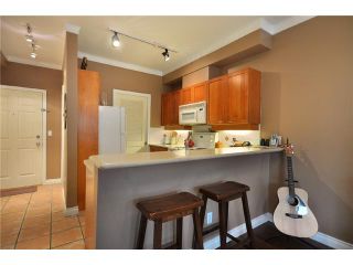Photo 3: 310 131 W 3RD Street in North Vancouver: Lower Lonsdale Condo for sale in "Seascape Landing" : MLS®# V887354