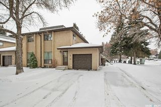 Photo 2: 1 303 Saguenay Drive in Saskatoon: River Heights SA Residential for sale : MLS®# SK914374
