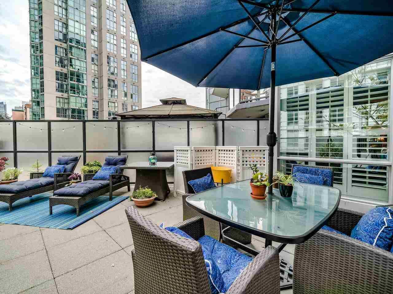 Main Photo: 305 1212 HOWE Street in Vancouver: Downtown VW Condo for sale (Vancouver West)  : MLS®# R2515062