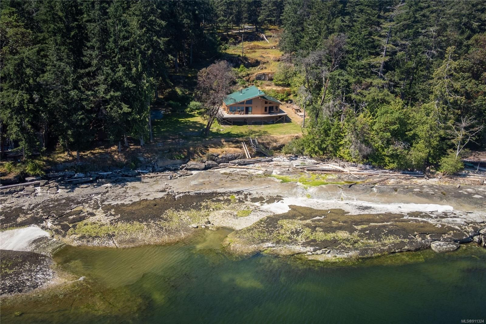 Main Photo: 181 Pilkey Point Rd in Thetis Island: Isl Thetis Island House for sale (Islands)  : MLS®# 911324