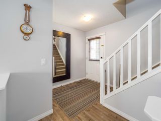 Photo 4: 72 Everglen Way SW in Calgary: Evergreen Detached for sale : MLS®# A1214947