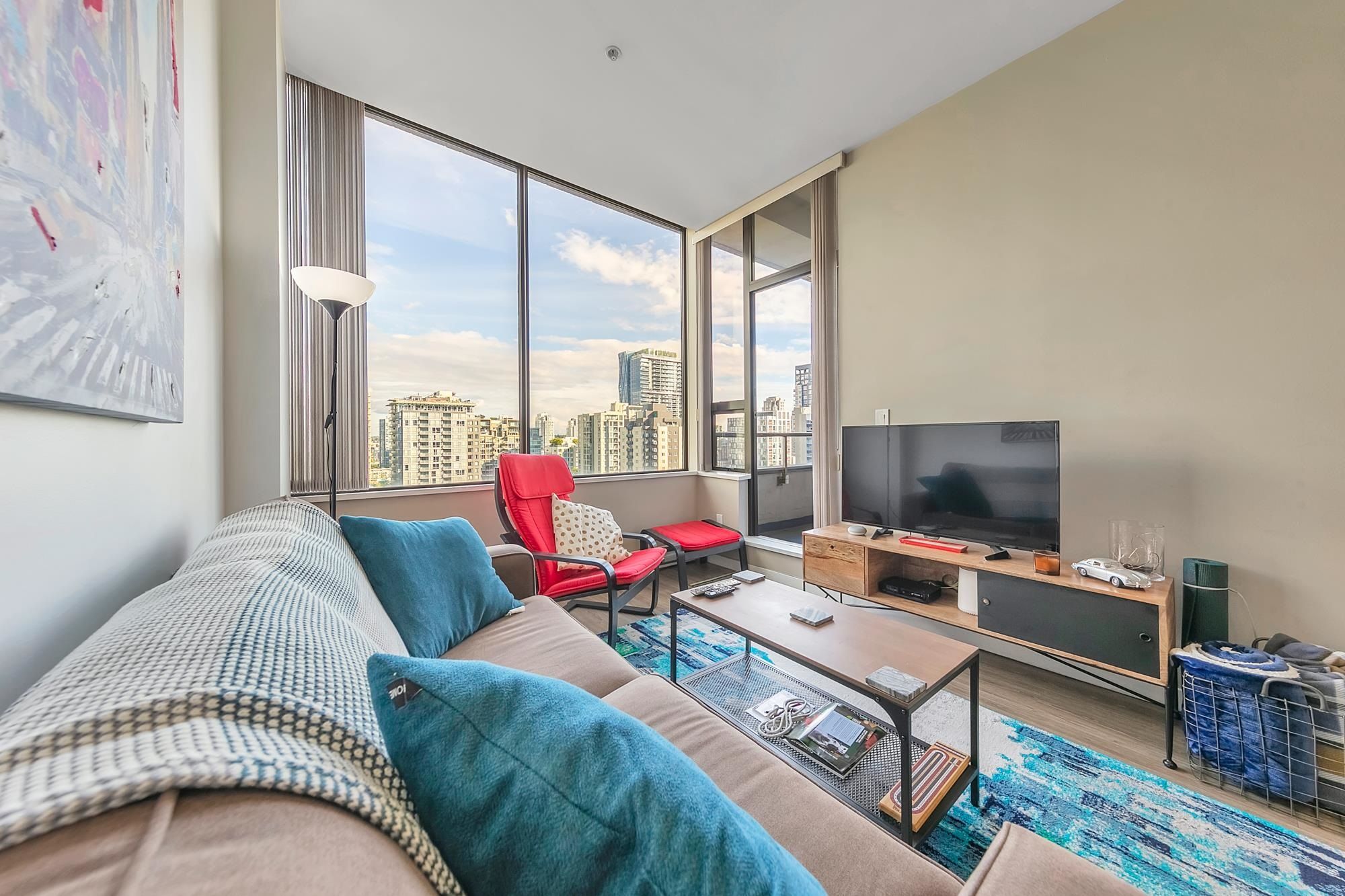 Main Photo: 905 1010 HOWE Street in Vancouver: Downtown VW Condo for sale in "FORTUNE HOUSE" (Vancouver West)  : MLS®# R2686925