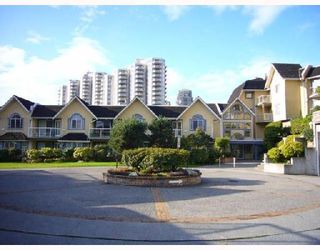Photo 1: 113 25 RICHMOND Street in New_Westminster: Fraserview NW Condo for sale (New Westminster)  : MLS®# V755210