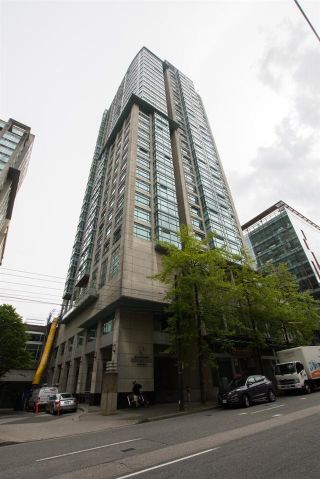 Photo 3: 2607 438 SEYMOUR Street in Vancouver: Downtown VW Condo for sale in "Conference Plaza" (Vancouver West)  : MLS®# R2574733