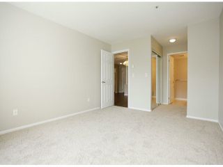 Photo 10: 205 5556 201A Street in Langley: Langley City Condo for sale in "Michaud Gardens" : MLS®# F1321121