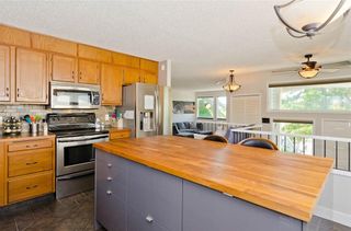 Photo 15: 367 WOODBINE Boulevard SW in Calgary: Woodbine House for sale : MLS®# C4130144