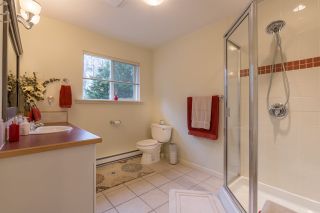 Photo 13: 8085 SOUTHWOOD Road in Halfmoon Bay: Halfmn Bay Secret Cv Redroofs House for sale in "WELCOME WOODS" (Sunshine Coast)  : MLS®# R2147479