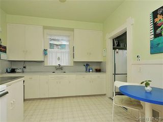 Photo 10: 110 Wildwood Ave in VICTORIA: Vi Fairfield East House for sale (Victoria)  : MLS®# 636253