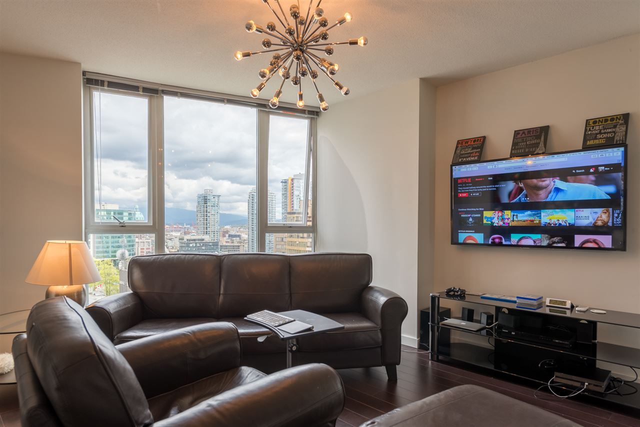 Photo 4: Photos: 1810 788 HAMILTON STREET in Vancouver: Downtown VW Condo for sale (Vancouver West)  : MLS®# R2055194