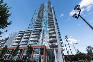 Main Photo: 1706 519 Riverfront Avenue SE in Calgary: Downtown East Village Apartment for sale : MLS®# A2018921
