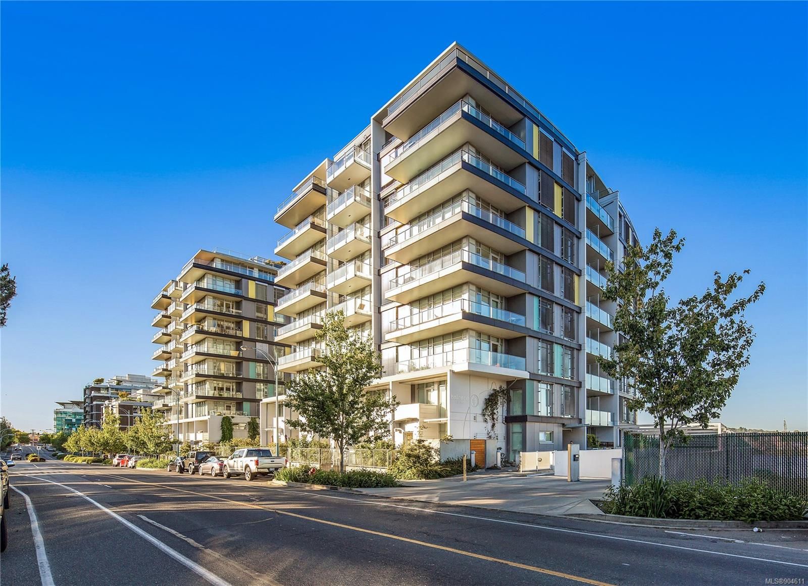 Main Photo: 101 373 Tyee Rd in Victoria: VW Victoria West Condo for sale (Victoria West)  : MLS®# 904611