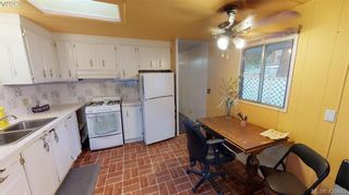 Photo 6: Cheap Mobile Home For Sale  |  4-1201 Craigflower Road