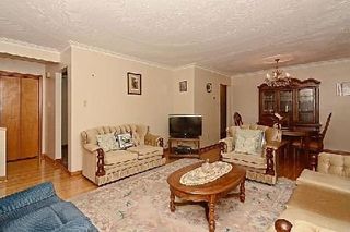 Photo 13: 113 Hickorynut Drive in Toronto: Pleasant View House (Bungalow-Raised) for sale (Toronto C15)  : MLS®# C3037730