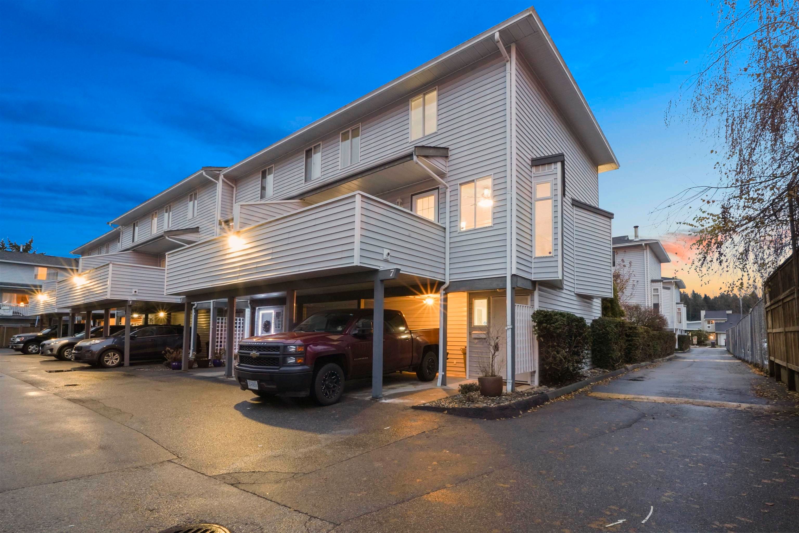 Main Photo: 7 3384 COAST MERIDIAN Road in Port Coquitlam: Lincoln Park PQ Townhouse for sale in "Avondale" : MLS®# R2744579