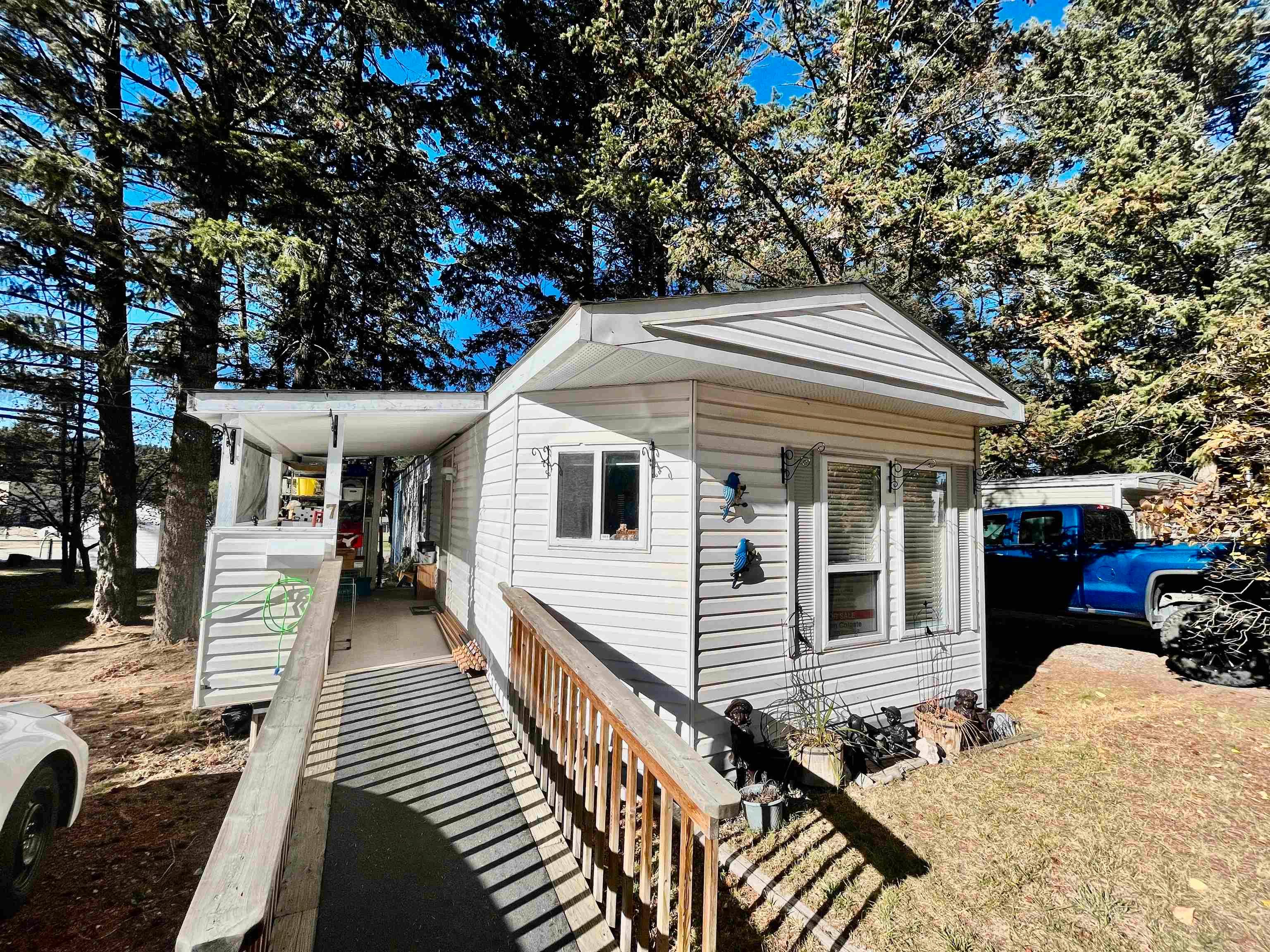 Main Photo: 7 1322 DOG CREEK Road in Williams Lake: Esler/Dog Creek Manufactured Home for sale in "MOUNTVIEW MHP" : MLS®# R2824586