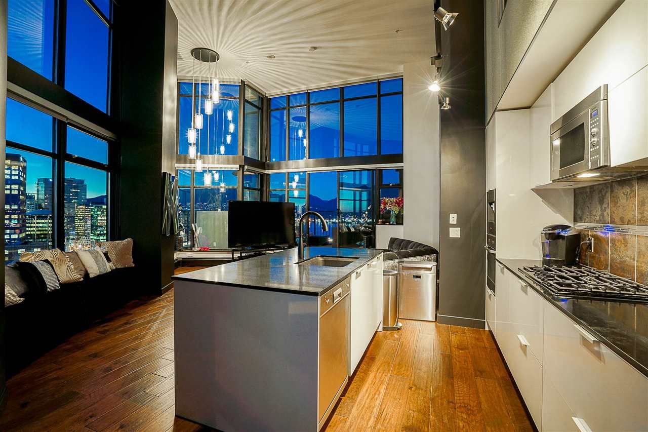 Main Photo: 2910 128 W CORDOVA STREET in Vancouver: Downtown VW Condo for sale (Vancouver West)  : MLS®# R2146914