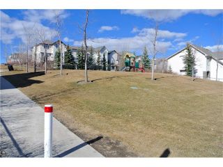 Photo 28: 78 SPRINGBOROUGH Point(e) SW in Calgary: Springbank Hill House for sale : MLS®# C4053120