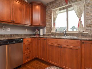 Photo 19: 2677 RYDAL Avenue in CUMBERLAND: CV Cumberland House for sale (Comox Valley)  : MLS®# 758084