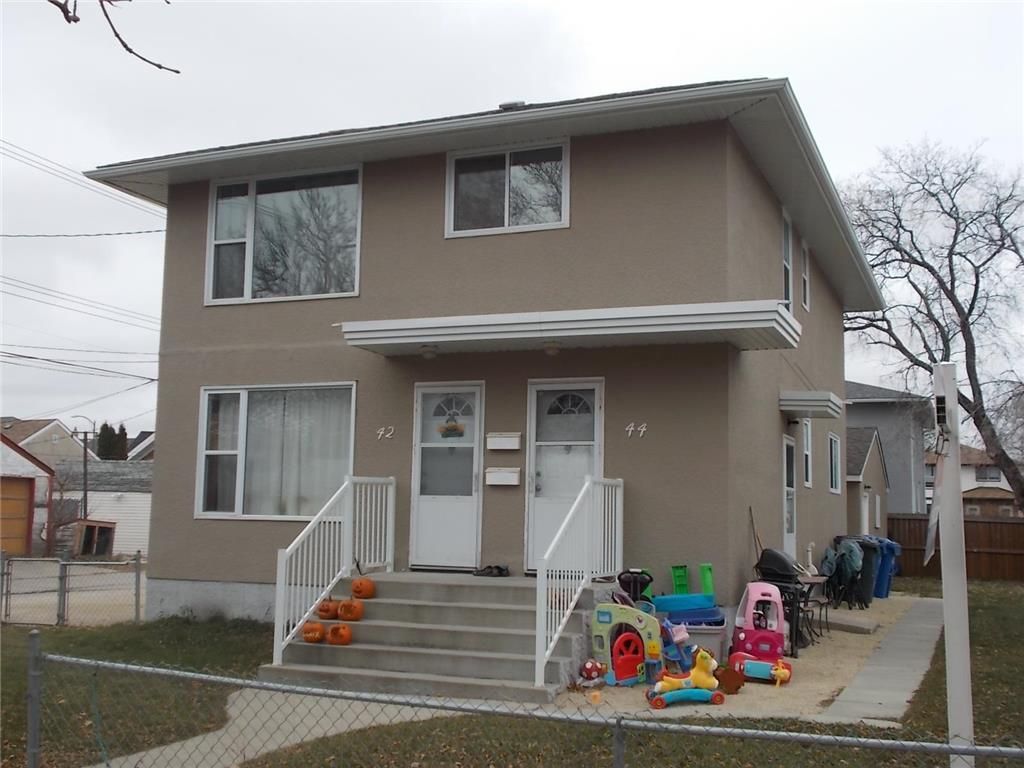 Main Photo: 42 Chester Street in Winnipeg: East Elmwood Residential for sale (3B)  : MLS®# 202226619