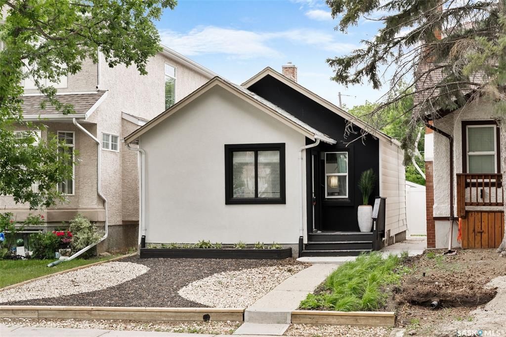 Main Photo: 3027 Robinson Street in Regina: Lakeview RG Residential for sale : MLS®# SK904947