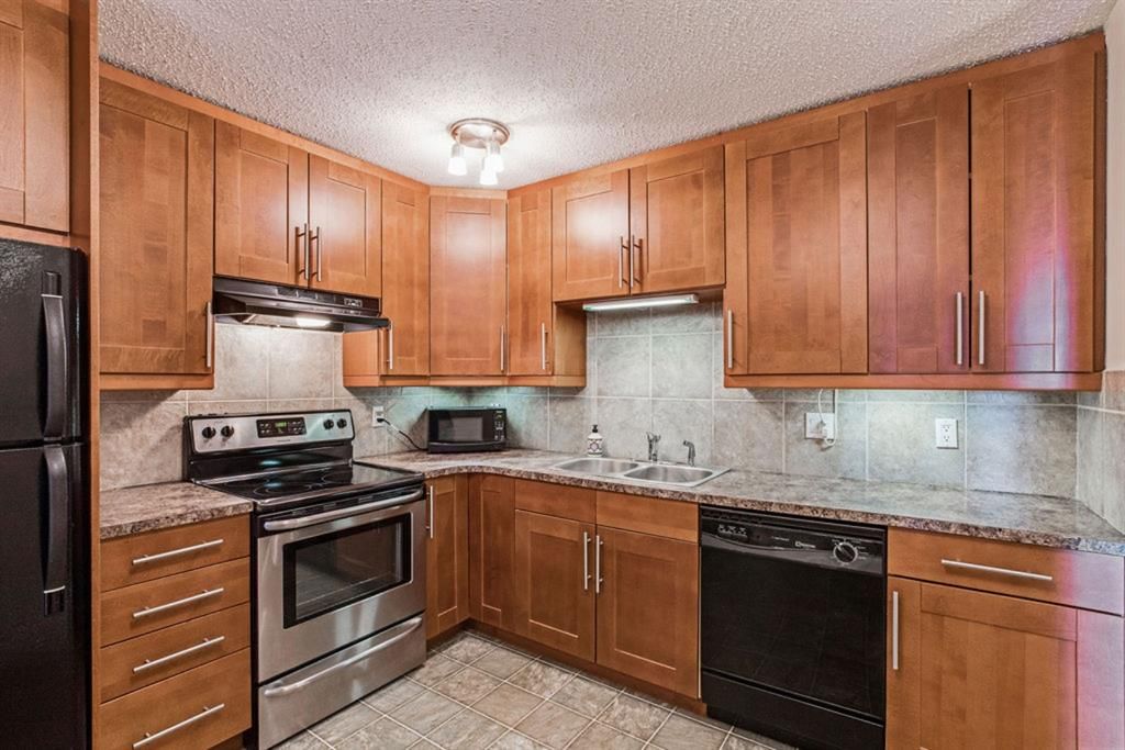Main Photo: 405 521 57 Avenue SW in Calgary: Windsor Park Apartment for sale : MLS®# A1103747