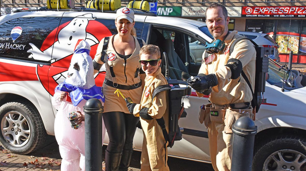 Maple Ridge Ghostbusters meet the REAL Ghostbusters