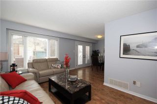Photo 3: 539 Downland Drive in Pickering: West Shore House (2-Storey) for sale : MLS®# E3435078
