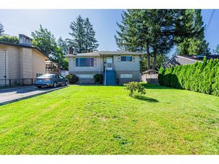 Photo 1: 14028 GROSVENOR Road in Surrey: Whalley House for sale (North Surrey)  : MLS®# R2475167