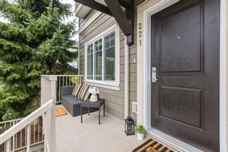 Photo 2: 221 368 ELLESMERE Avenue in Burnaby: Capitol Hill BN Townhouse for sale in "Hilltop Greene" (Burnaby North)  : MLS®# R2870477