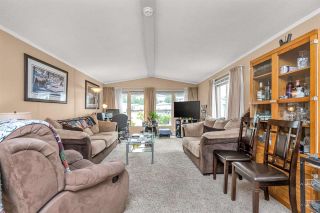 Photo 5: 41 13507 81 Avenue in Surrey: Queen Mary Park Surrey Manufactured Home for sale in "PARK BOULEVARD ESTATES" : MLS®# R2575591