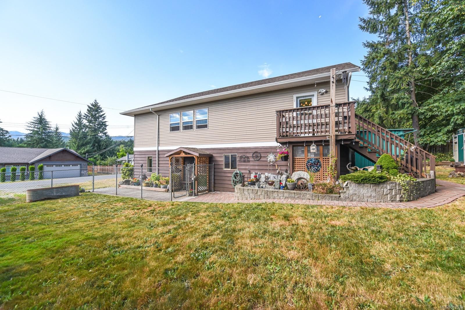 Main Photo: 2606 Penrith Ave in Cumberland: CV Cumberland House for sale (Comox Valley)  : MLS®# 912539