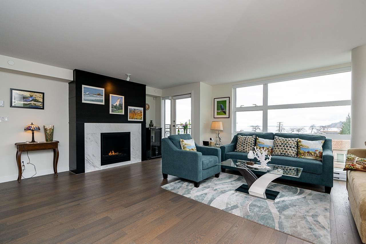Main Photo: 403 1160 OXFORD Street: White Rock Condo for sale in "NewPort at West Beach" (South Surrey White Rock)  : MLS®# R2654316