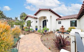 Main Photo: House for sale : 4 bedrooms : 1301 Crestridge Drive in Oceanside