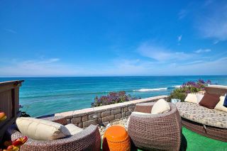 Main Photo: Townhouse for sale : 2 bedrooms : 194 Neptune in Encinitas