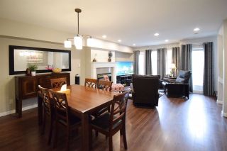 Photo 1: 2 8111 GENERAL CURRIE Road in Richmond: Brighouse South Townhouse for sale in "PARC VICTORY" : MLS®# R2404304