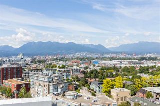 Photo 3: 1610 285 E 10 AVENUE in Vancouver: Mount Pleasant VE Condo for sale (Vancouver East)  : MLS®# R2382603