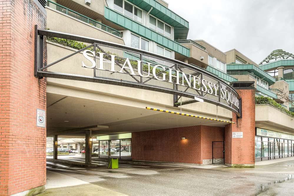 Main Photo: A220 2099 LOUGHEED Highway in Port Coquitlam: Glenwood PQ Condo for sale in "SHAUGHNESSY SQUARE" : MLS®# R2177360
