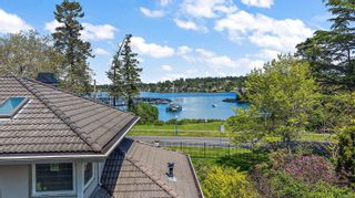 Photo 19: 3290 Beach Dr in Oak Bay: OB Uplands House for sale : MLS®# 903881